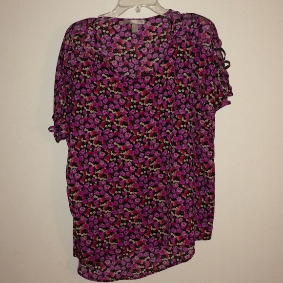 Flowery top - Picture 5 of 5